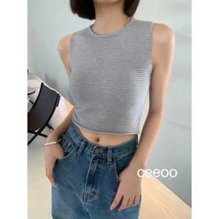 เสื้อแขนกุดครอปตัวยาวผ้านิต CURVY TEXTURED CROP TOPS