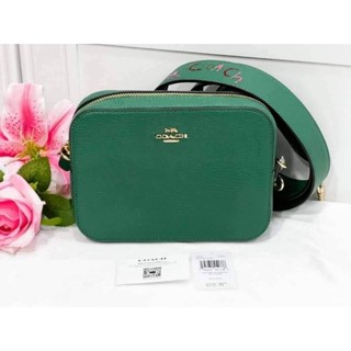 💚💚กระเป๋าสะพายสีเขียว สวยมากกก หายากคร้า หมดไปนาน เพิ่งเจ้ามานะคะ💚💚NEW Coach Mini Camera Bag With Diary Embroidery