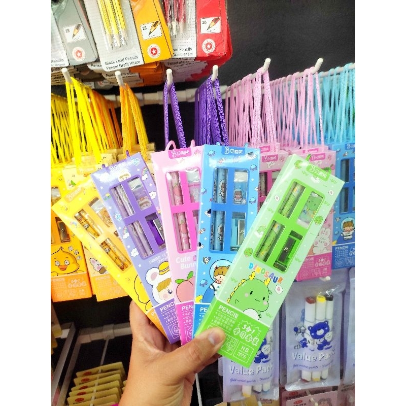 ชุดเซตดินสอพร้อมอุปกรณ์เครื่องเขียนน่ารักสุดคุ้มมาก ขายส่งยกโหล12ชุด