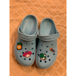 รองเท้าลำลองcrocs มือ2