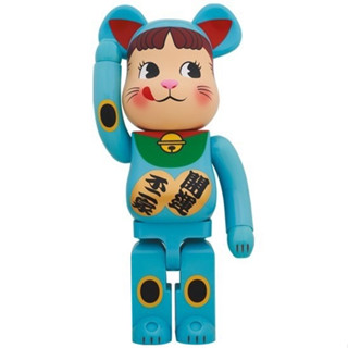 bearbrick Peko Maneki - Neko BLUE
GID (glow in the dark ) 1000%