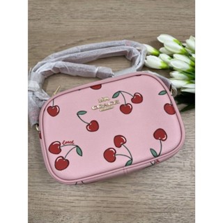 น้องเชอรี่น่ารักกกกมากกก📮(พร้อมส่ง)
🥰NEW COACH Mini Jamie Camera Bag With Heart Cherry Print 🍒