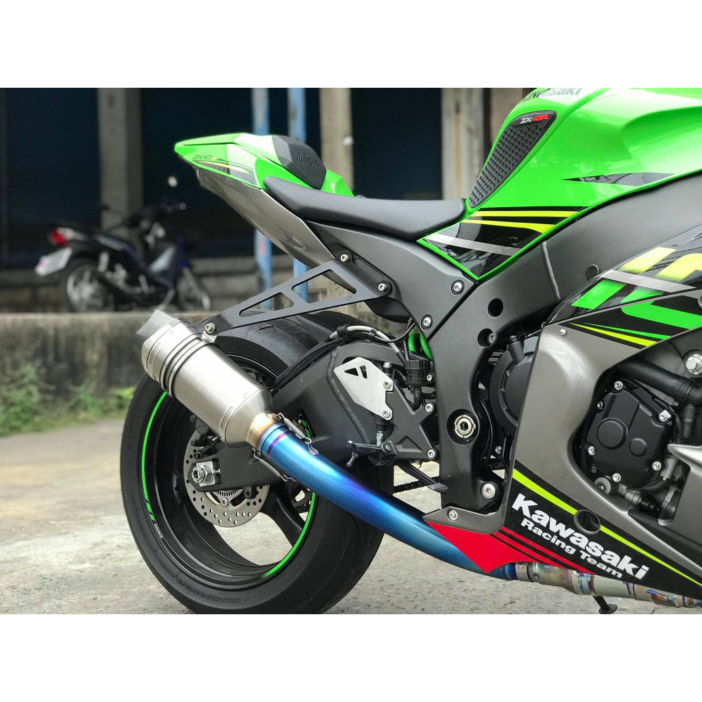 ขายึดท่อ ZX10R คาวาซากิkawasaki exaust braket  ZX10R ZX10RR ZX10  สนามแข่ง