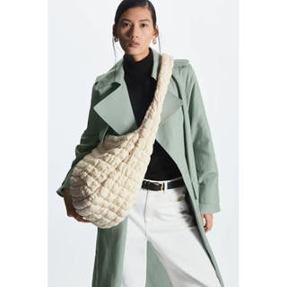 Everyday Essentials | Cos - Quilted Oversized Shoulder Bag