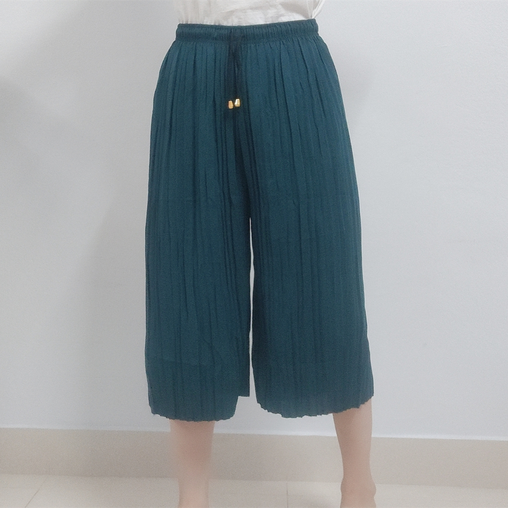 กางเกงอัดพลีทขากว้างผ้าหนังไก่สีพื้นผ้าเย็นใส่ไม่ร้อน รุ่น7119/720ทรงหลวม เอวกางเกงมีเชือกผูกรูดได้ สินค้าพร้อมส่งจากไทย