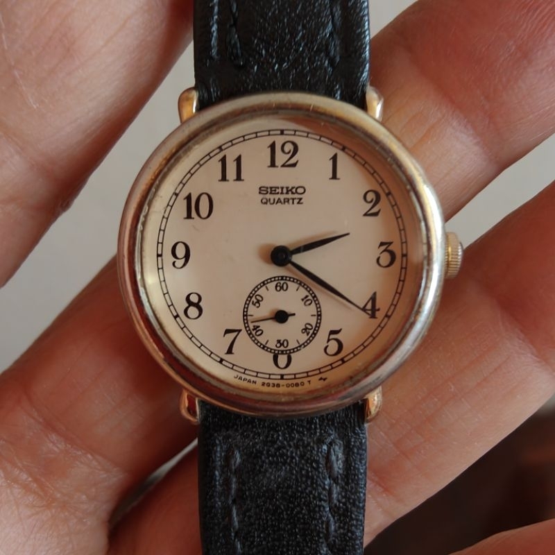 นาฬิกาญี่ปุ่นมือสอง นาฬิกา Vintage Seiko 2 เข็มครึ่ง ระบบ quartz
