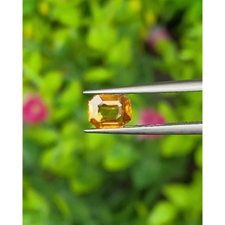 พลอย บุษราคัม Yellow Sapphire 0.86 กะรัต (Cts.)