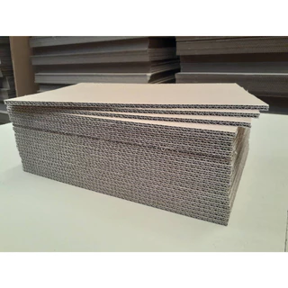กระดาษลูกฟูก A3 แผ่นรองขนาด 29.7x42 cm. หนาพิเศษ ลอนBC 5 ชั้น, ลอนC 3 ชั้น /เเพ็ค 25-100 แผ่น (งานสั่งตัด)