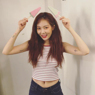 สติกเกอร์แทททู สติกเกอร์รอยสักมินิมอล รอยสักins tattooรอยสักชั่วคราว🇹🇭พร้อมส่ง ถูกสุดในช้อปปี้