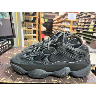 adidas Yeezy 500 ราคา 1,990 บาท