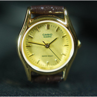 CASIO นาฬิกาข้อมือผู้หญิง CASIO Standard รุ่น LTP - 1094Q - 9A ( ของแท้ประกันศูนย์ 1 ปี )