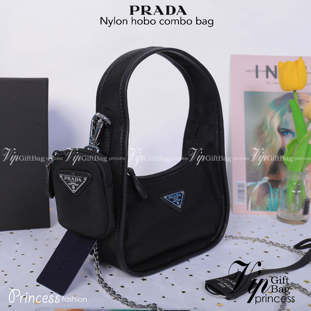 PRADA nylon hobo combo bag กระเป๋าถือหรือสะพายข้าง วัสดุทำจากผ้า nylon คุณภาพดีตามแบบฉบับแบรนด์เลยค่ะ