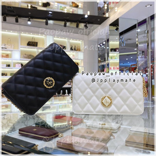 LYN กระเป๋าสะพายข้าง รุ่น Cayla L Crossbody Bag : LL23CBF066 ชอปแท้ 100% พร้อมถุงผ้า และถุงกระดาษ