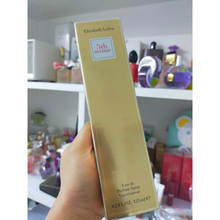 กล่องซีล 125ml Elizabeth Arden 5th Avenue EDP น้ำหอม Elizabeth Arden Fifth ( 5th ) Avenue น้ำหอม สุภาพสตรี กลิ่นดอกไม้