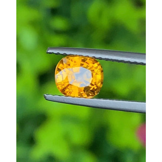 พลอย บุษราคัม yellow sapphire 1.33 กะรัต (Cts.)