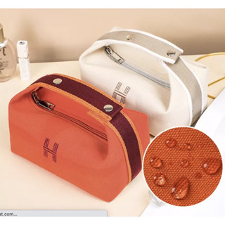 Hermes cosmetic case Bride a Brac Bag in Cream toiletry bag กระเป๋าแคนวาสเครื่องสำอางค์แอร์เมส กระเป๋าเครื่องสำอาง