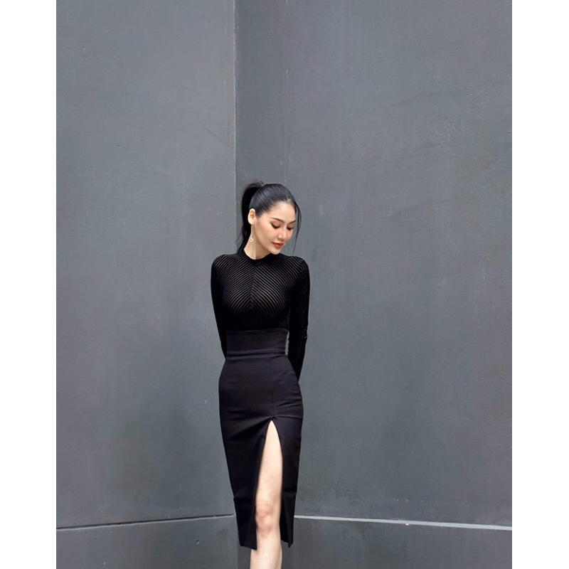 Hustler & Flowers - 5th Avenue Skirt กระโปรงเอวสูงสำหรับสาวเอวเล็กสะโพกกว้าง