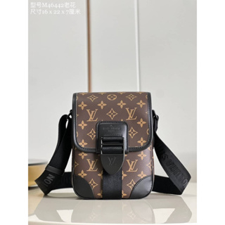 Louis Vuitton S-LOCK VERTICAL(Ori)เทพ 📌size 12x19x7 cm. 📌สินค้าจริงตามรูป เนื้องานสวยงาม หนังแท้