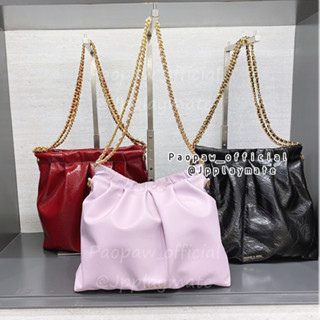 กระเป๋า Charles &amp; Keith รุ่น Duo Double Chain Hobo Bag :  CK2-40671449 แท้จากชอป พร้อมถุงกระดาษ