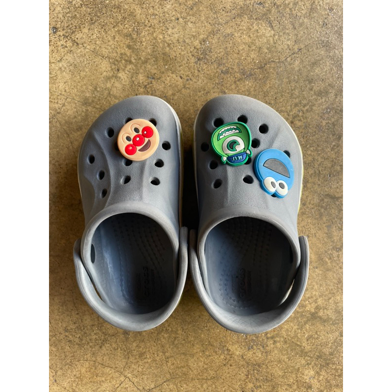 รองเท้า crocs เด็ก มือสอง size C7