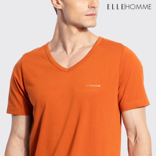 ELLE HOMME | เสื้อยืดคอวี ระบายอากาศได้ดี นุ่มสบายตัวขณะสวมใส่ เหมาะกับทุกสรีระ สีพื้นมีให้เลือก 2 สี | KVV1919R1