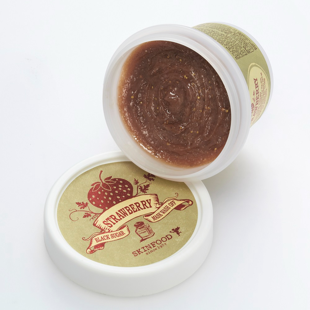 [SKINFOOD Official] มาส์กสตรอว์เบอร์รีแบล็คชูก้าแบบล้างออก 100g ทำให้ผิวเนียนนุ่ม ช่วยผลัดเซลล์ผิวด้วยแบล็คชูก้าออร์แกนิก Black Sugar Strawberry Mask Wash Off