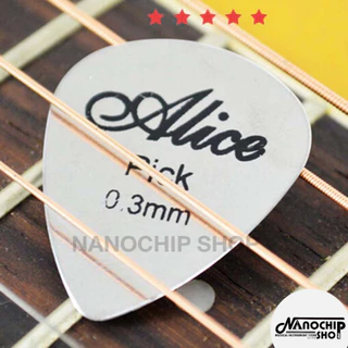 (พร้อมส่ง) ปิ๊กกีตาร์โลหะ ปิ๊กสแตนเลส ปิ๊กเหล็ก Stainless Steel Guitar Pick ปิ้กกีตาร์ขนาด 0.3mm ทรงหยดน้ำ ทรงสามเหลี่ยม