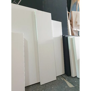เฟรมผ้าใบแคนวาส ขนาด 50 * 60 เซนติเมตร ขาว-ดำ ใช้ ผ้าแคนวาส 380 แกรมเคลือบgesso แล้ว4 ชั้น ลงสีได้ทันทีไม่ต้องรองพื้นซ้ำ