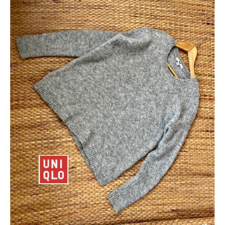 Uniqlo x ไหมพรม สีเทา size M  อก 40 ยาว 25 • Code : 823(1)