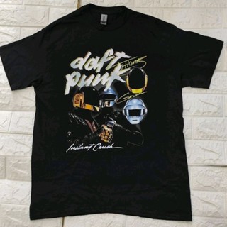 เสื้อยืดวง Daft punk วงหายากน่าเก็บครับลิขสิทธิ์แท้ครับ..!!