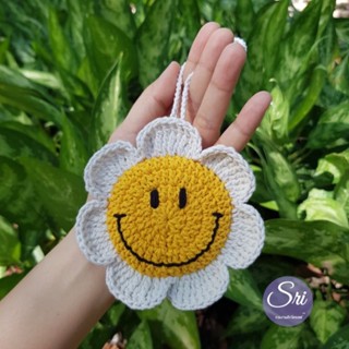 🔥พร้อมส่ง🔥 พวงกุญแจ กระจกดอกเดซี่ smiley