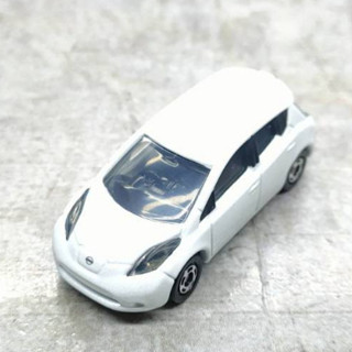 Tomica โมเดลรถเหล็กโทมิก้า Nissan LEAF No.120 S=1/68