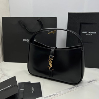 #Ysl #รุ่นle5A7 #Hobobag  Size 23cm