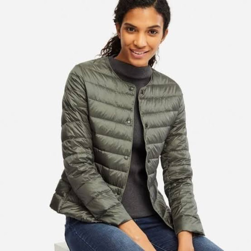 Uniqlo Ultra Light Down Jacket รุ่นกระดุม M