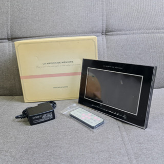 [SELL] Elecom La Maison De Memoire Digital Photo Frame DPF-D7WS11 7inch (USED) กรอบรูปดิจิตอล มือสอง !!