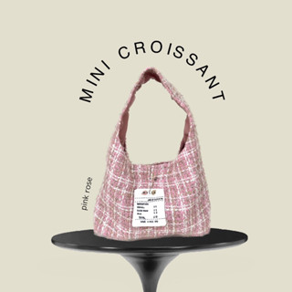 Wyllabrand กระเป๋าผ้า Mini Croissant Pink Rose