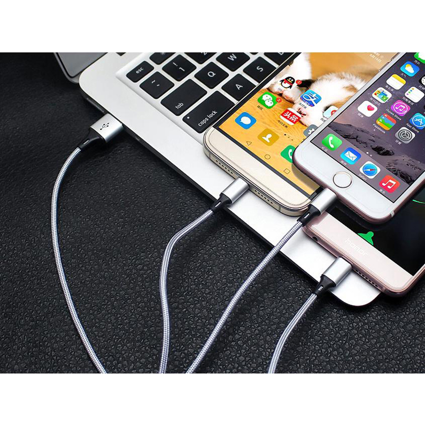 2025 รุ่นใหม่สุด 3 in 1 USB สายชาร์จมัลติฟังก์ชั่นถักไนลอน สายชาร์จสายสำหรับ iPhone/Android/Type-C ( มี5สีให้เลือก)