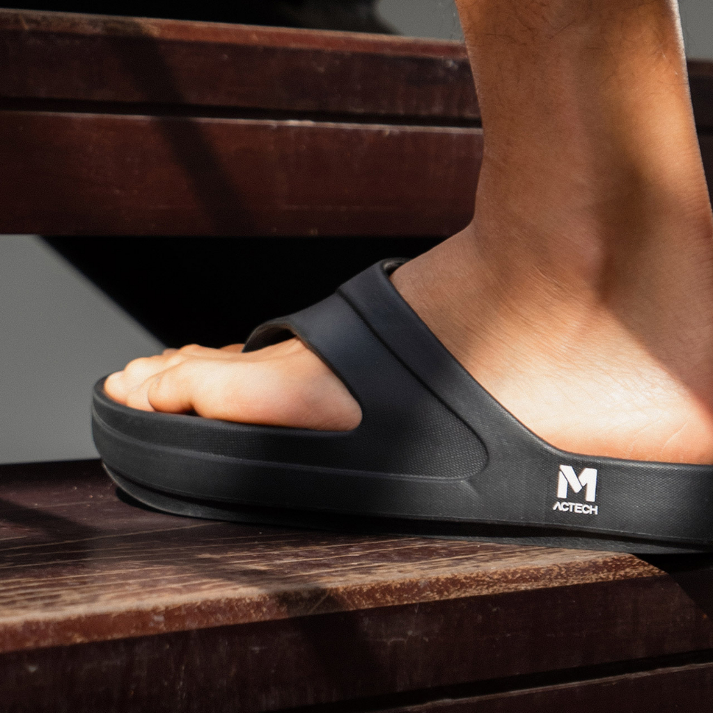 MAGO FOOTWEAR " WAVE FLIP " ( ดำ ) รองเท้าสุขภาพ