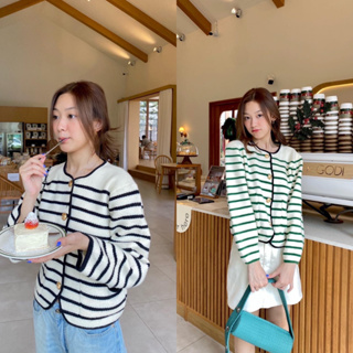 chuuchop_พร้อมส่ง(C7945)☃️🥨🍰Cheesecake cardigan เสื้อคาดิแกนลายทาง กระดุมทอง มี2สี