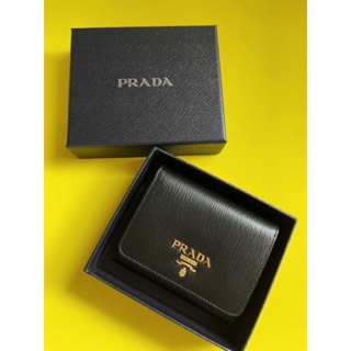 Prada สอบถามก่อนกดสั่งค่ะ  ของแท้ ไม่แท้ยินดีคืนเงินค่ะ