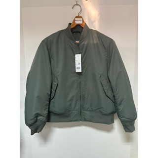 Uniqlo bomber jacket Size L-XL ของใหม่