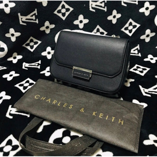 ✅✅✅พร้อมส่ง✅✅✅กระเป๋าสะพาย CHARLES&amp;KEITH 8x6”