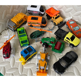 (9)รถ Hot wheels , Matchbox  โมเดลรถ ขนาดเล็ก ของเล่นสะสม รถของเล่น (only 1 car)