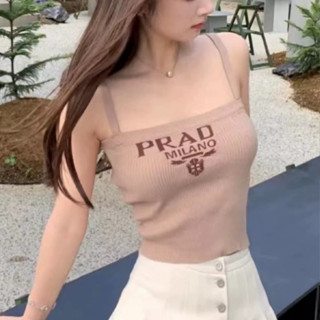 PRADA SILK TANK TOP ชนช็อป ขายดีมาก เสื้อสายเดี่ยว ผ้านิต ไหมพรม เนื้อร่อง สีเบจ สวย พราด้า ปราด้า