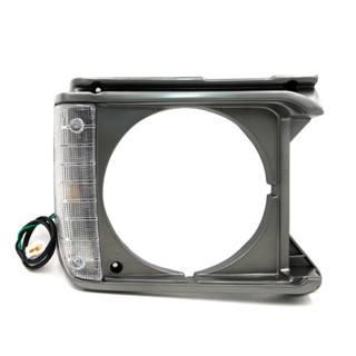 ถาดเบ้าไฟหน้า ซ้าย แยกขาย 1ชิ้น โตโยต้า ไฮลักซ์ N30 N40 LN RN 2WD Stout RK110 Toyota Hilux Pickup 1979-83 / 2522-2526