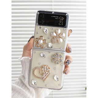 เคสซัมซุงใสประดับคริสตัลดอกไม้หัวใจ (Case Samsung Galaxy Z Flip3/4 5G) เคสมือถือ เคสจอพับ เคสเพชร เคสเกาหลี เคสเปิดปิด