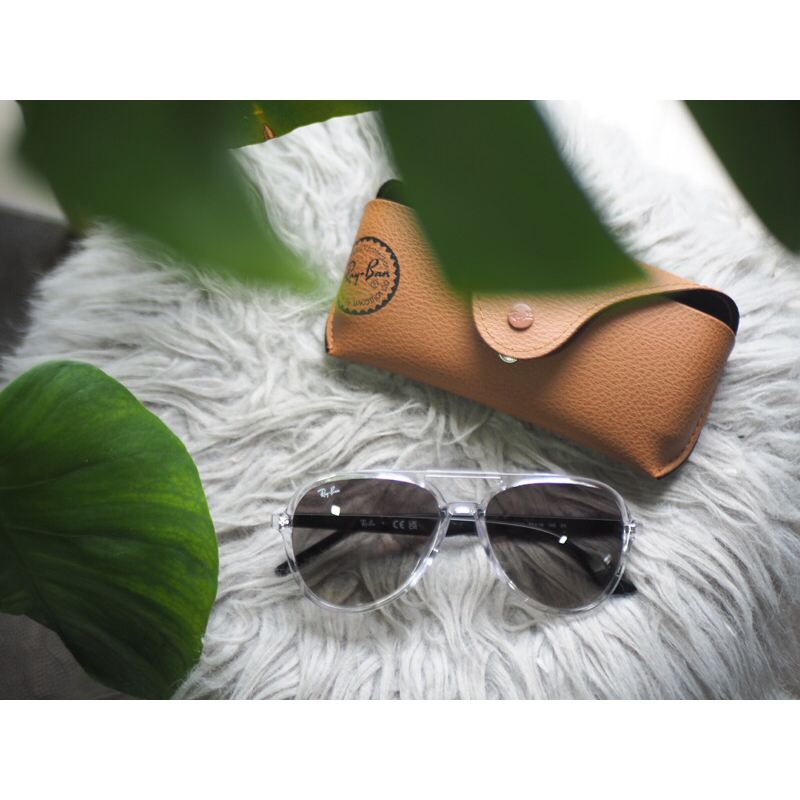 แว่น Ray-Ban มือสอง ใช้ครั้งเดียว