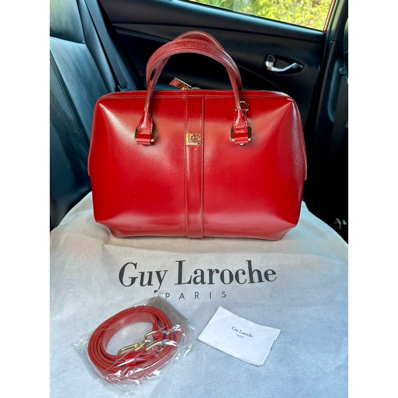 กระเป๋า Guy Laroche สีแดงไวน์ พร้อมสายสะพาย มือ2 มือสอง แท้ 💯%