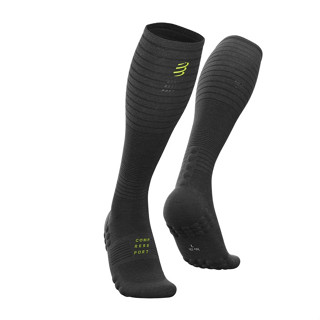 Compressport ถุงเท้ายาวกระชับกล้ามเนื้อ  สำหรับวิ่ง Full Socks Oxygen - Black Edition 2019