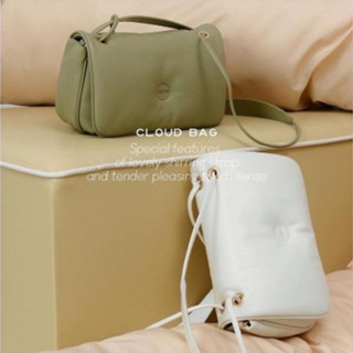 ( พร้อมส่ง ) Carlyn Bag รุ่น Cloud